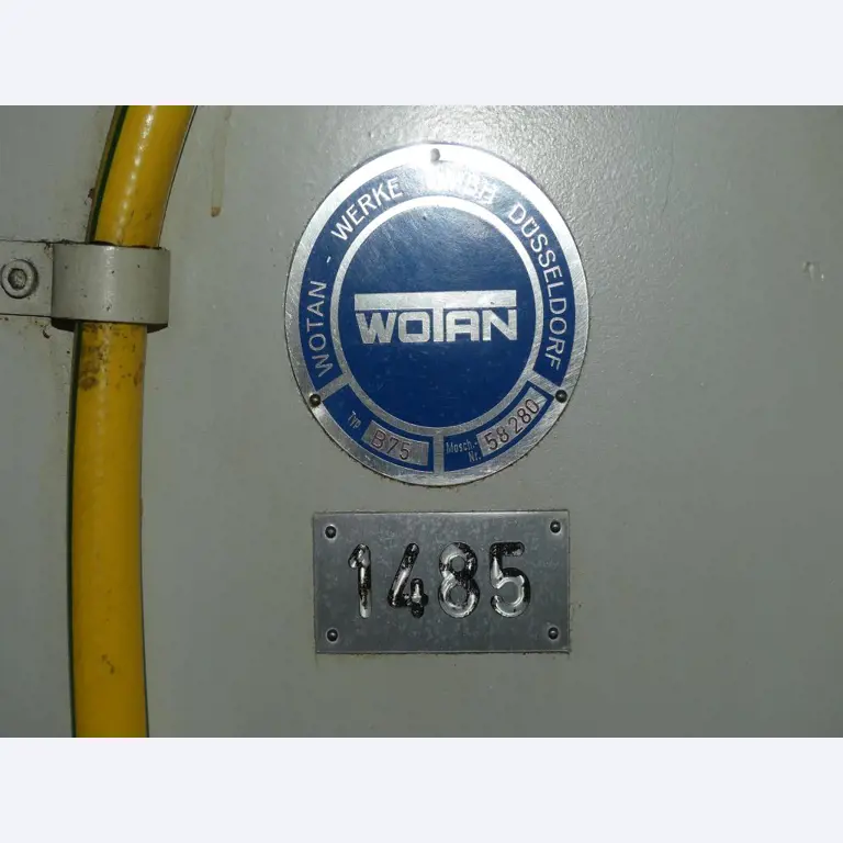 Maszyny i akcesoria oraz narzędzia z sektora inżynierii mechanicznej-9