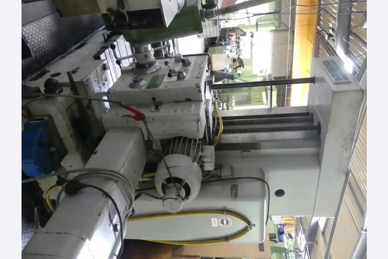 Maszyny i akcesoria oraz narzędzia z sektora inżynierii mechanicznej-10