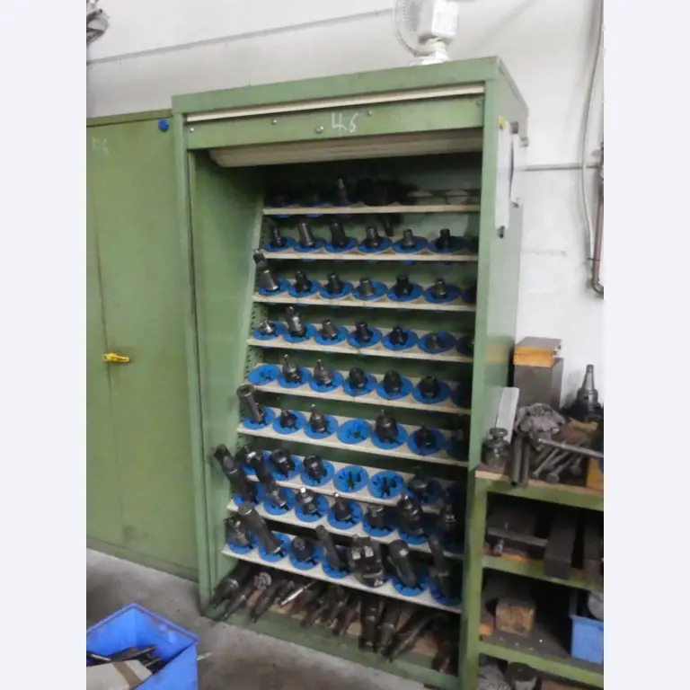 Maszyny i akcesoria oraz narzędzia z sektora inżynierii mechanicznej-14