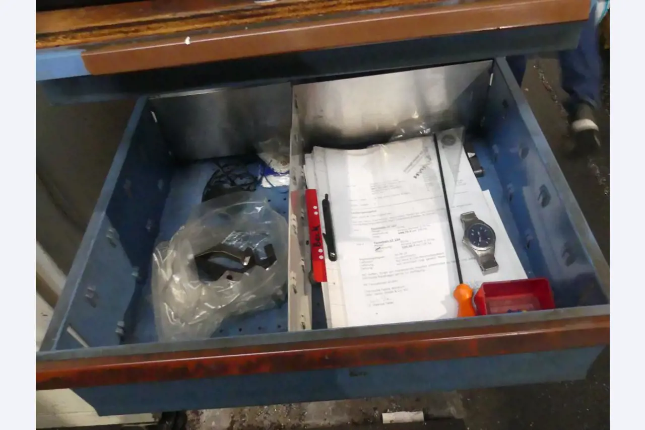 Maszyny i akcesoria oraz narzędzia z sektora inżynierii mechanicznej-20