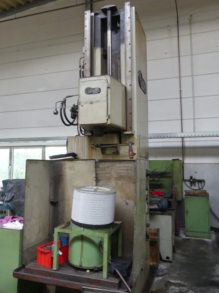 Maszyny i akcesoria oraz narzędzia z sektora inżynierii mechanicznej-1