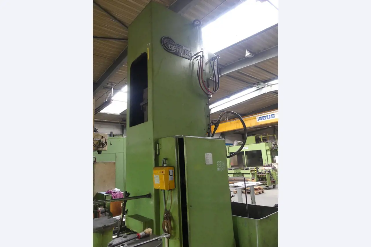 Maszyny i akcesoria oraz narzędzia z sektora inżynierii mechanicznej-10