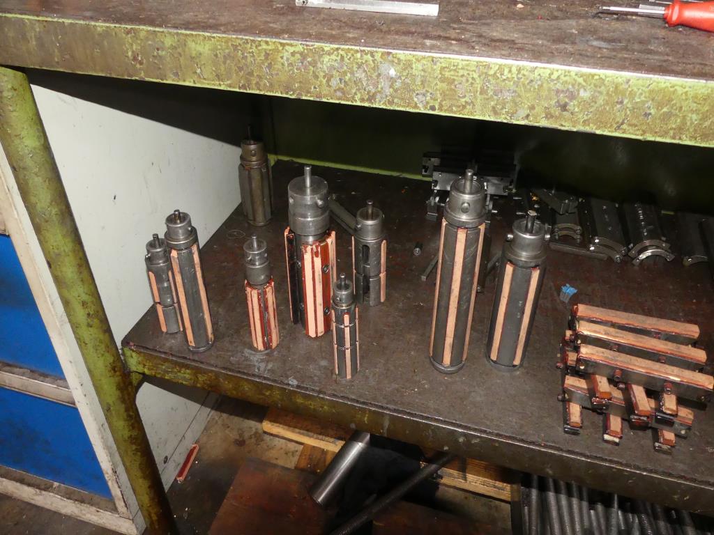 Maschinen sowie Zubehör & Werkzeug aus dem Maschinenbau-16