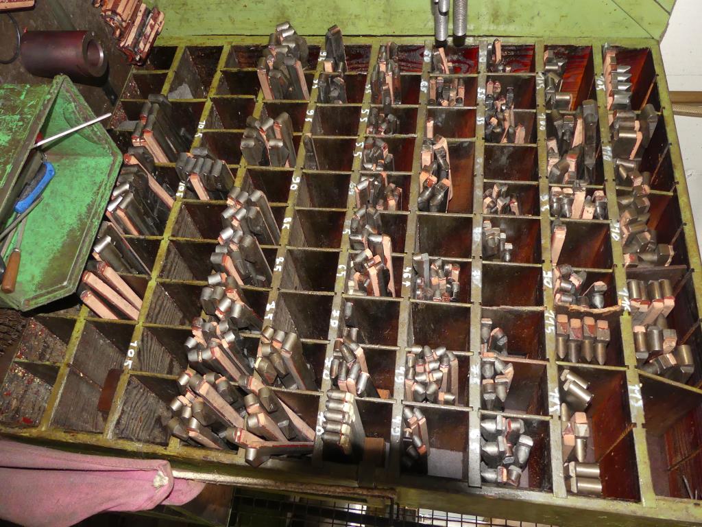 Maschinen sowie Zubehör & Werkzeug aus dem Maschinenbau-17