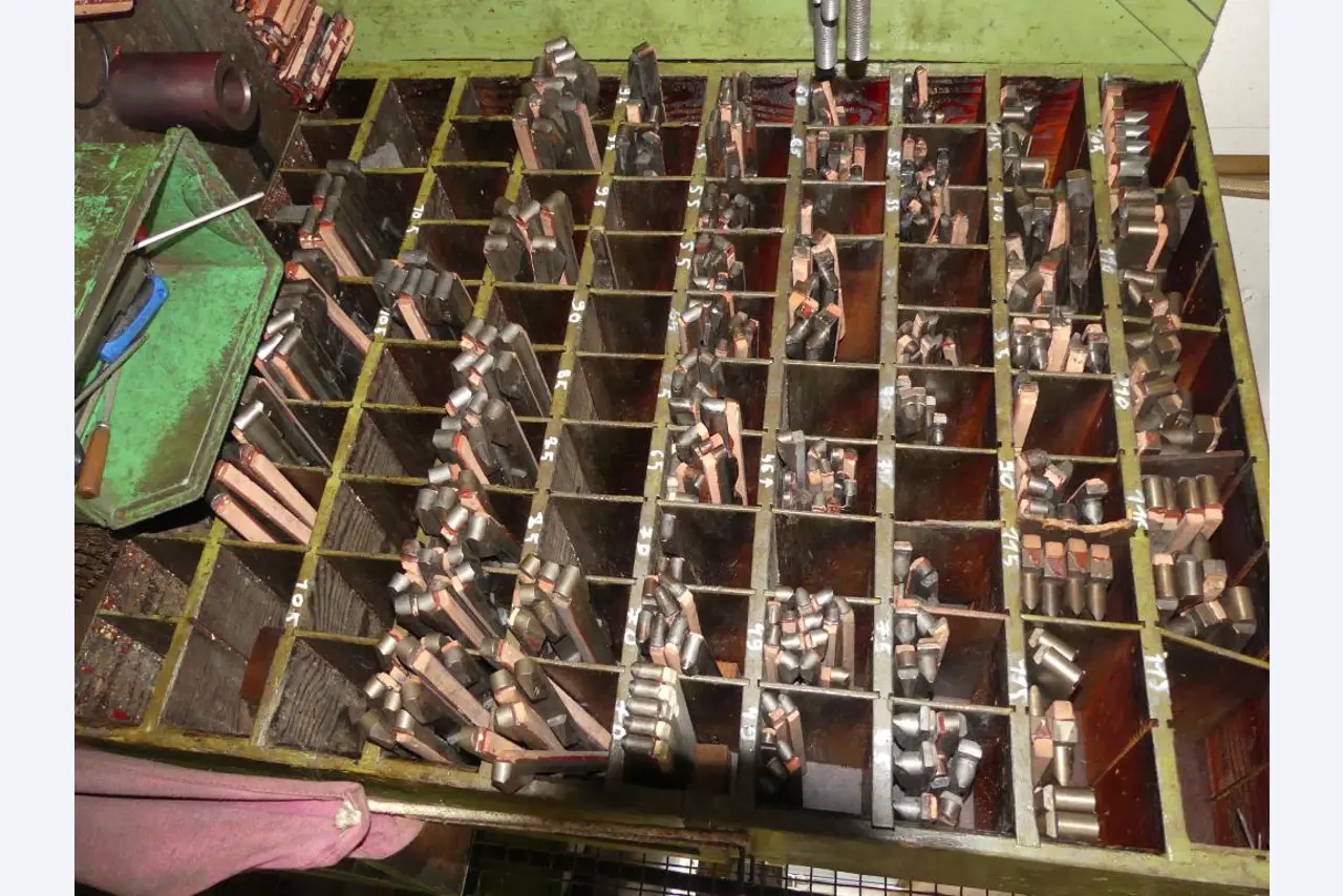 Maszyny i akcesoria oraz narzędzia z sektora inżynierii mechanicznej-17