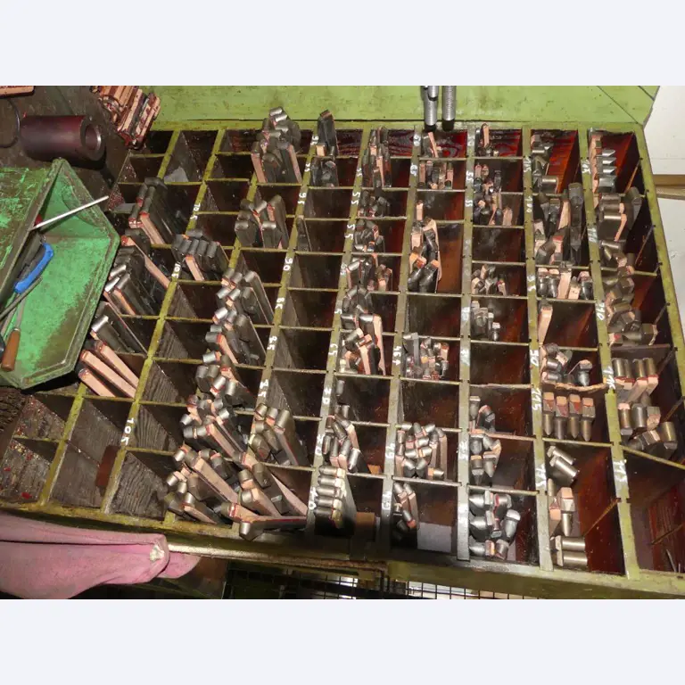 Maszyny i akcesoria oraz narzędzia z sektora inżynierii mechanicznej-17