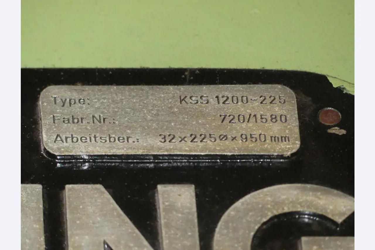 Maszyny i akcesoria oraz narzędzia z sektora inżynierii mechanicznej-3