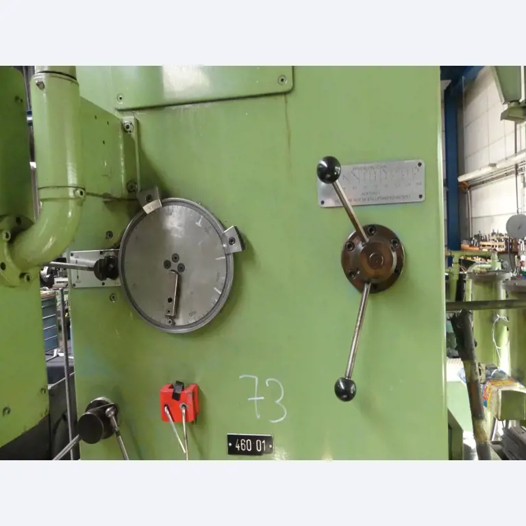 Maszyny i akcesoria oraz narzędzia z sektora inżynierii mechanicznej-6