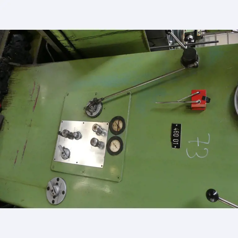 Maszyny i akcesoria oraz narzędzia z sektora inżynierii mechanicznej-7