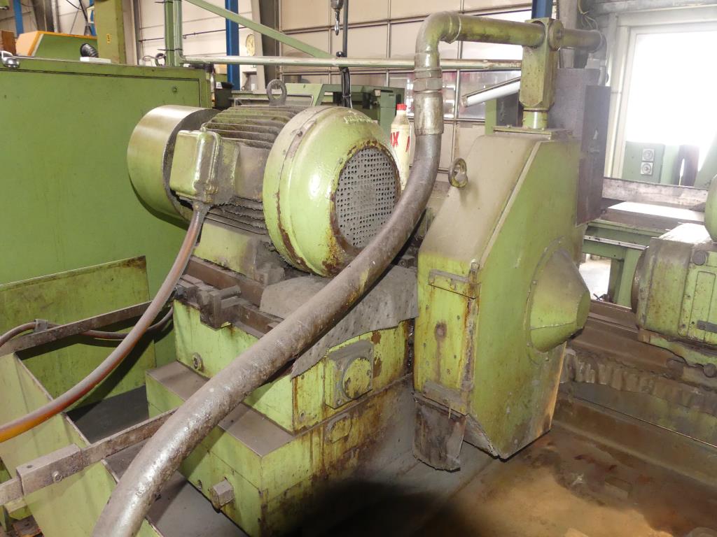 Stroje a příslušenství a nástroje z oblasti strojírenství-10