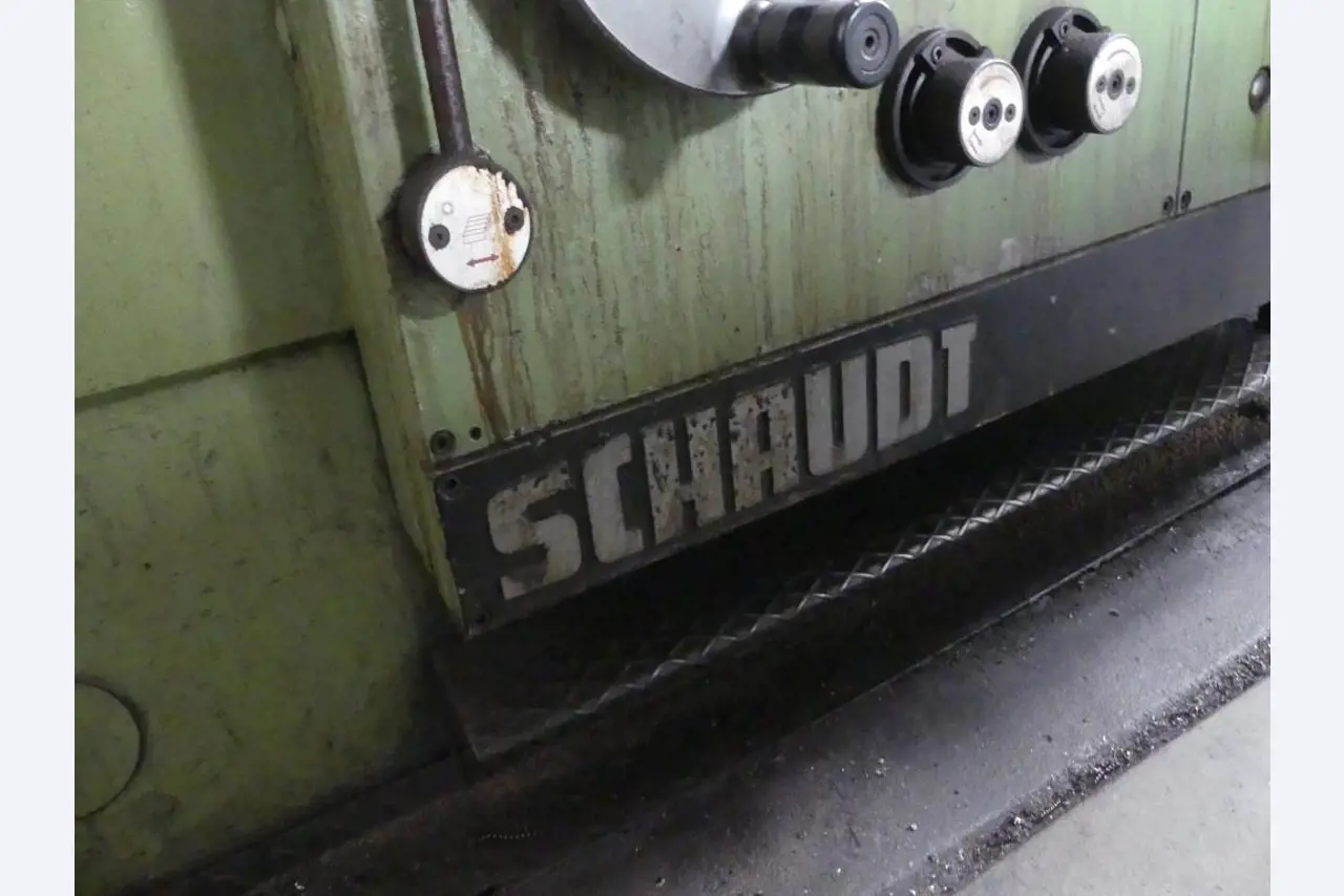 Maszyny i akcesoria oraz narzędzia z sektora inżynierii mechanicznej-2