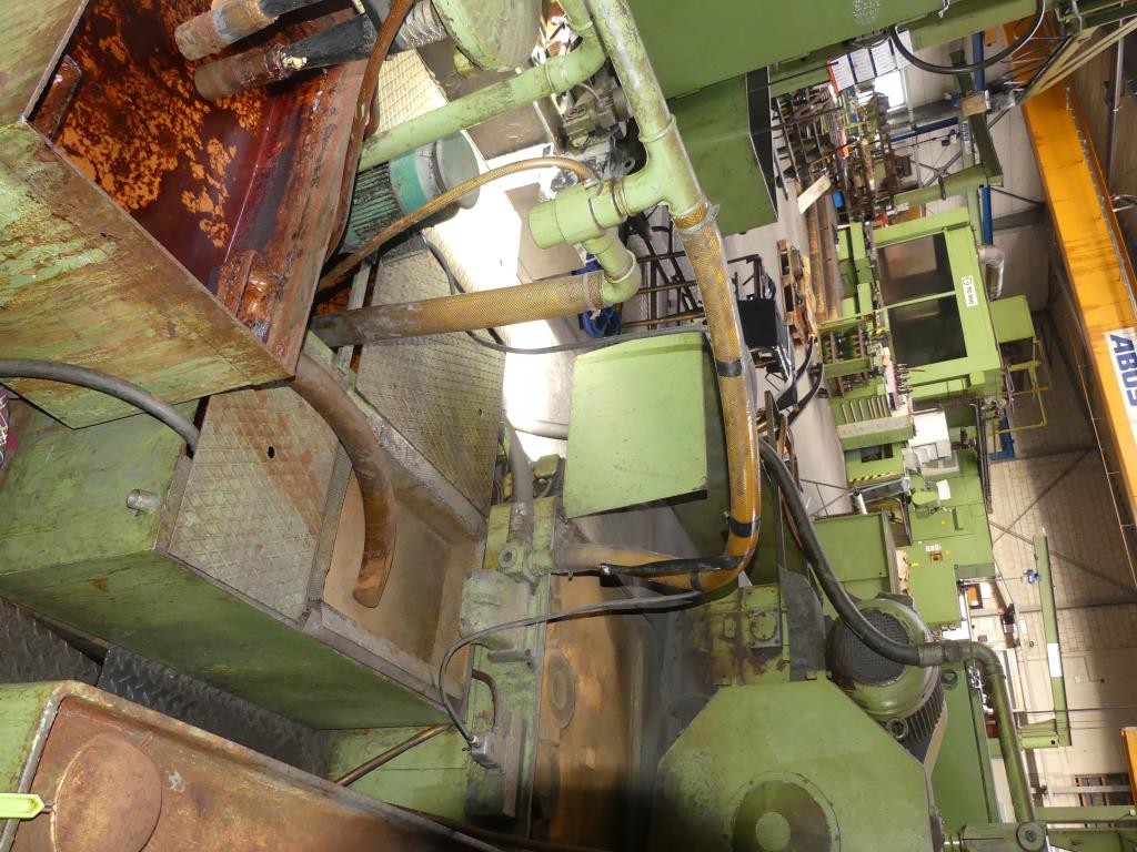 Stroje a příslušenství a nástroje z oblasti strojírenství-7