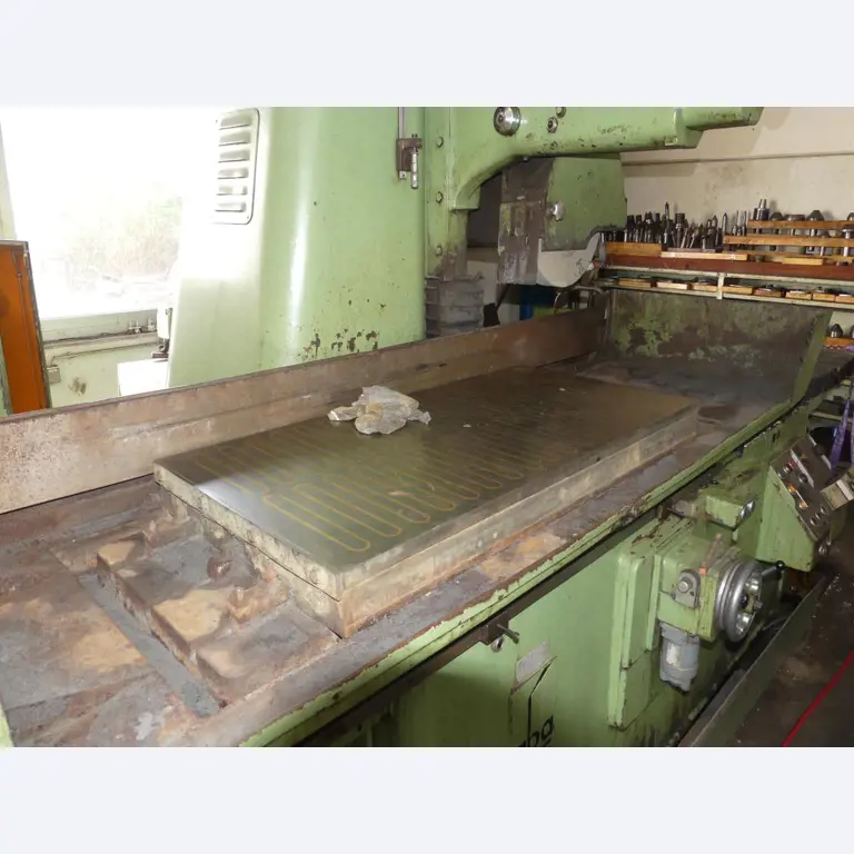 Maszyny i akcesoria oraz narzędzia z sektora inżynierii mechanicznej-4