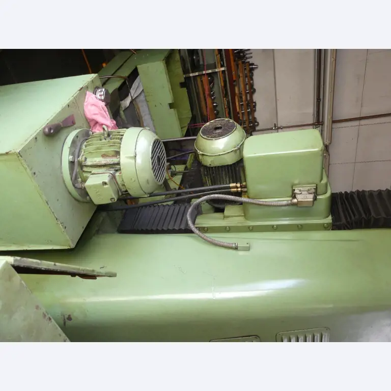 Maszyny i akcesoria oraz narzędzia z sektora inżynierii mechanicznej-7