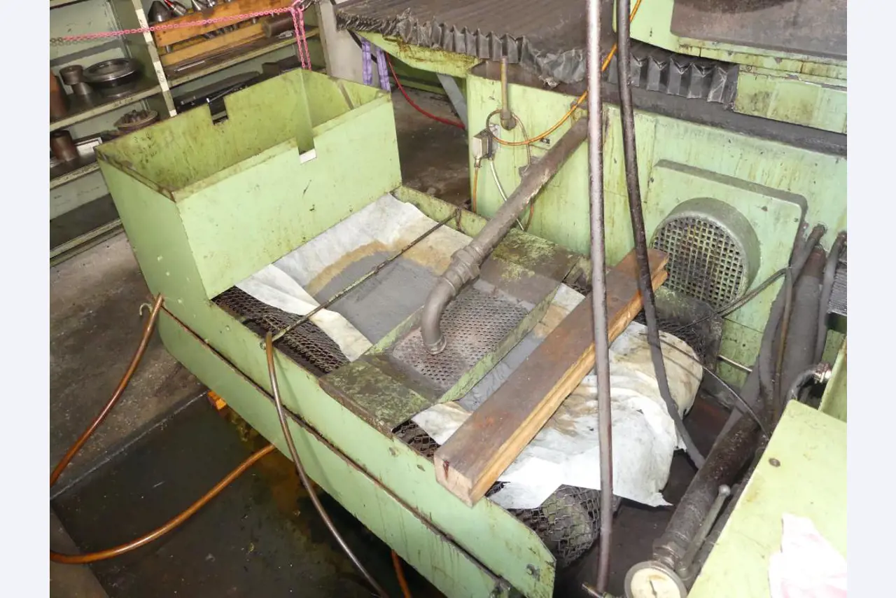 Maszyny i akcesoria oraz narzędzia z sektora inżynierii mechanicznej-8