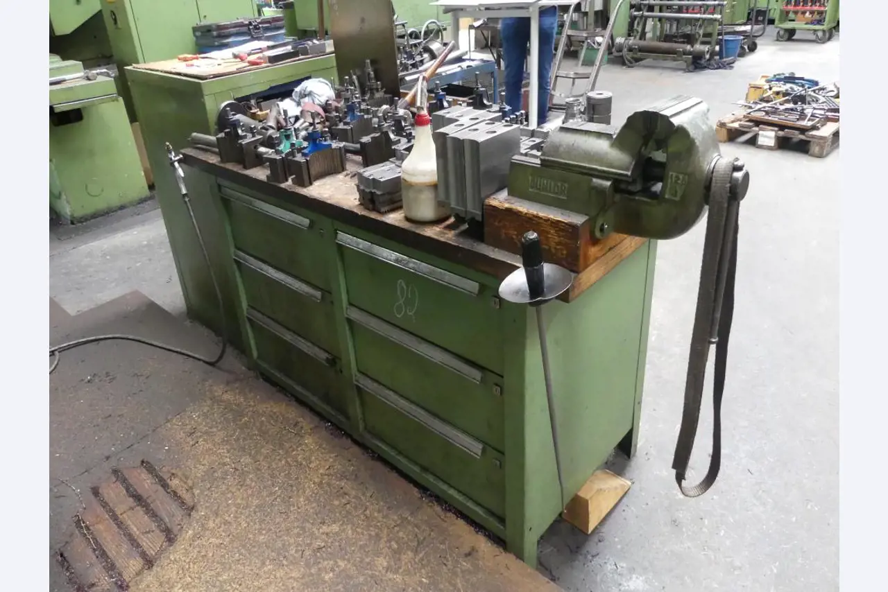 Machines, tools and equipment from mechanical engineering-17