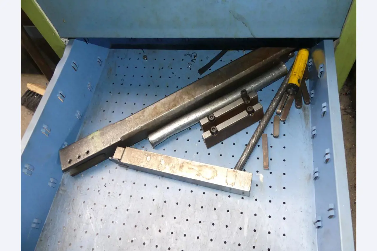 Machines, tools and equipment from mechanical engineering-25