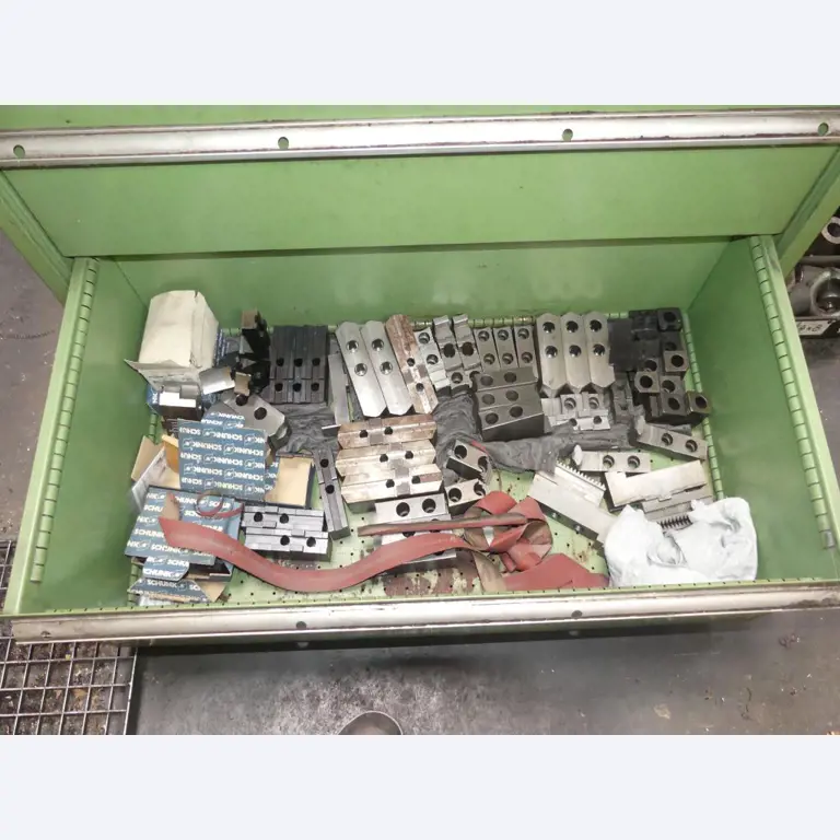 Máquinas e acessórios e ferramentas do sector da construção mecânica-17