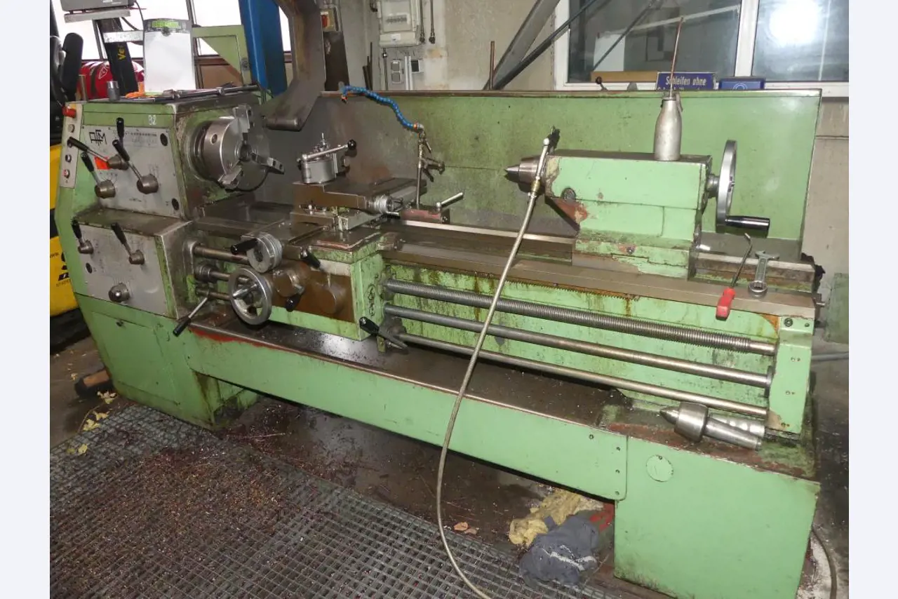 Máquinas e acessórios e ferramentas do sector da construção mecânica-21