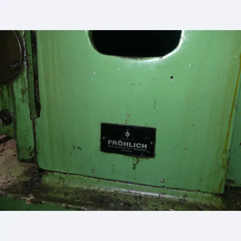 Máquinas e acessórios e ferramentas do sector da construção mecânica-22