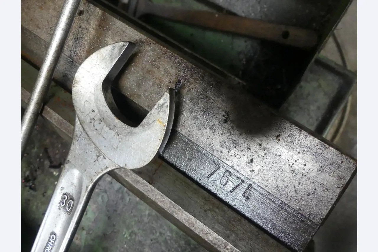 Máquinas e acessórios e ferramentas do sector da construção mecânica-6