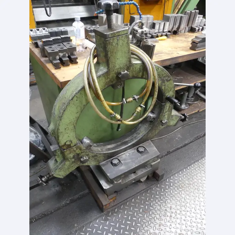 Maszyny i akcesoria oraz narzędzia z sektora inżynierii mechanicznej-14