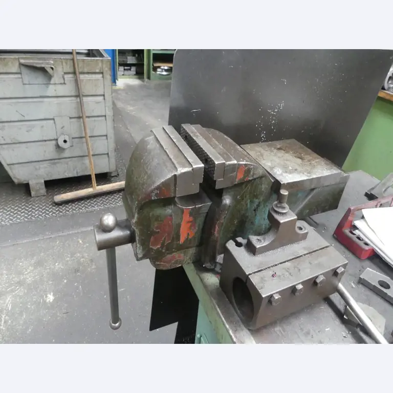 Maszyny i akcesoria oraz narzędzia z sektora inżynierii mechanicznej-19