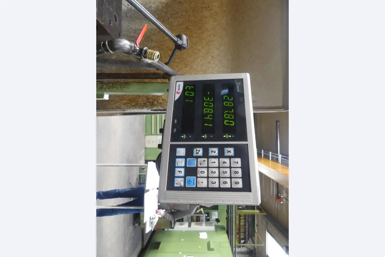 Maszyny i akcesoria oraz narzędzia z sektora inżynierii mechanicznej-4