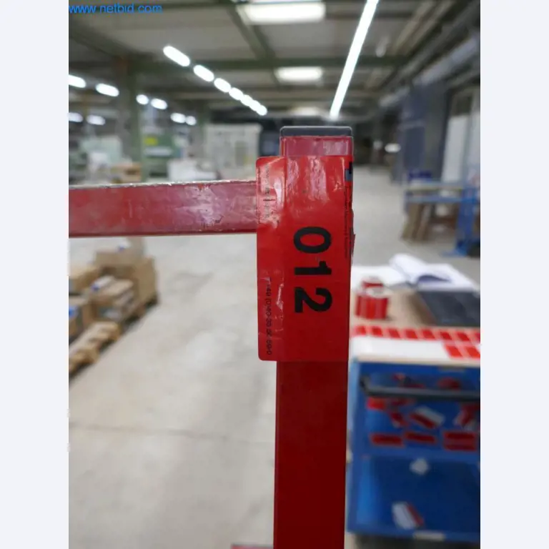 Máquinas para a produção de mobiliário para salas de estar-2