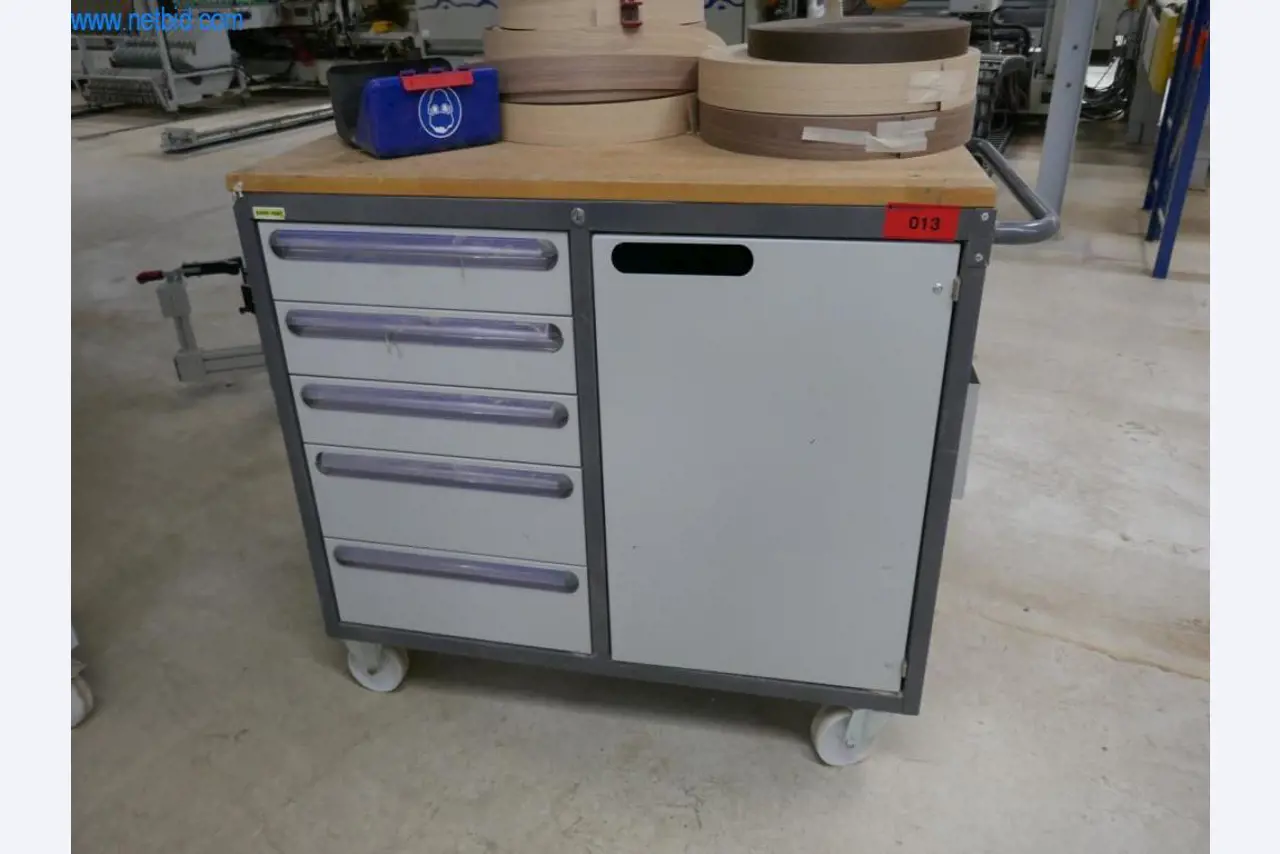 Machines voor de productie van woonkamermeubels-1