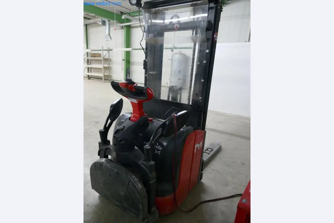 Máquinas para a produção de mobiliário para salas de estar-5