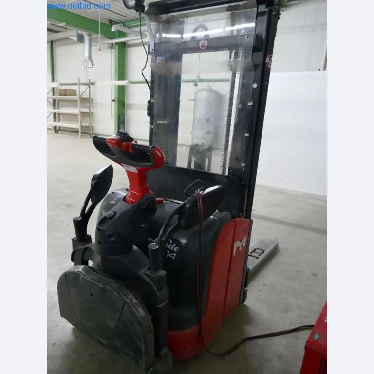 Máquinas para a produção de mobiliário para salas de estar-5