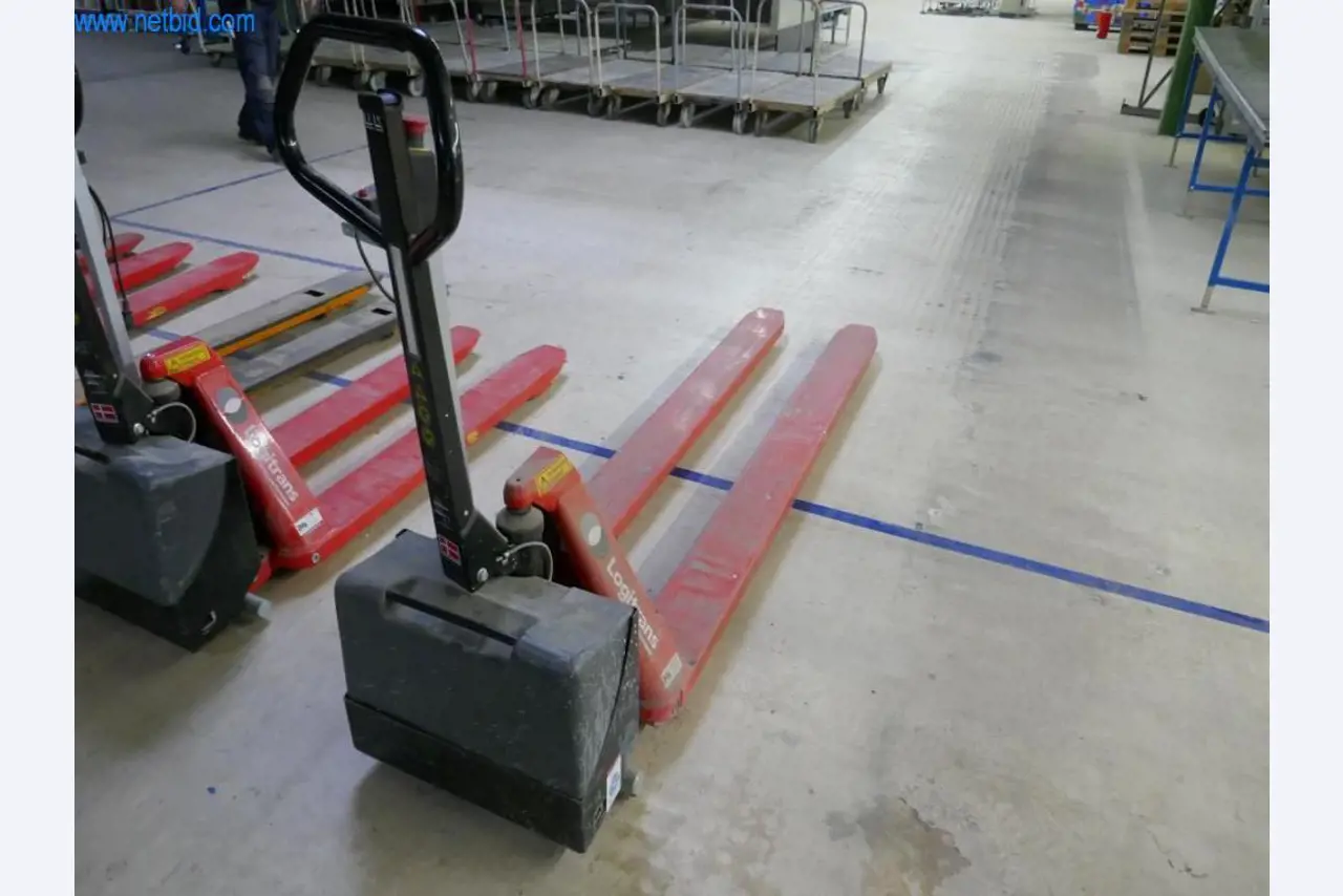 Máquinas para a produção de mobiliário para salas de estar-1