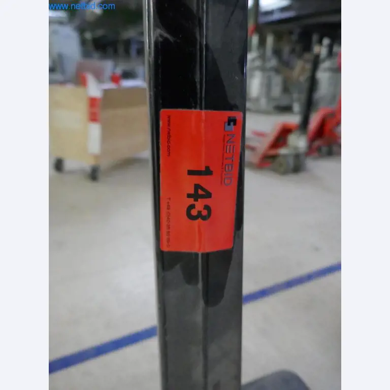 Máquinas para a produção de mobiliário para salas de estar-3