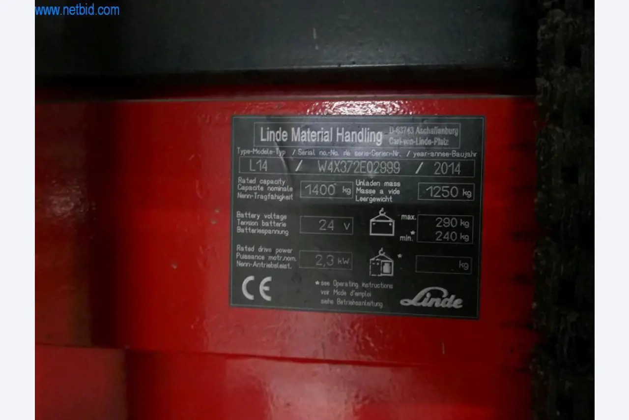 Máquinas para a produção de mobiliário para salas de estar-4