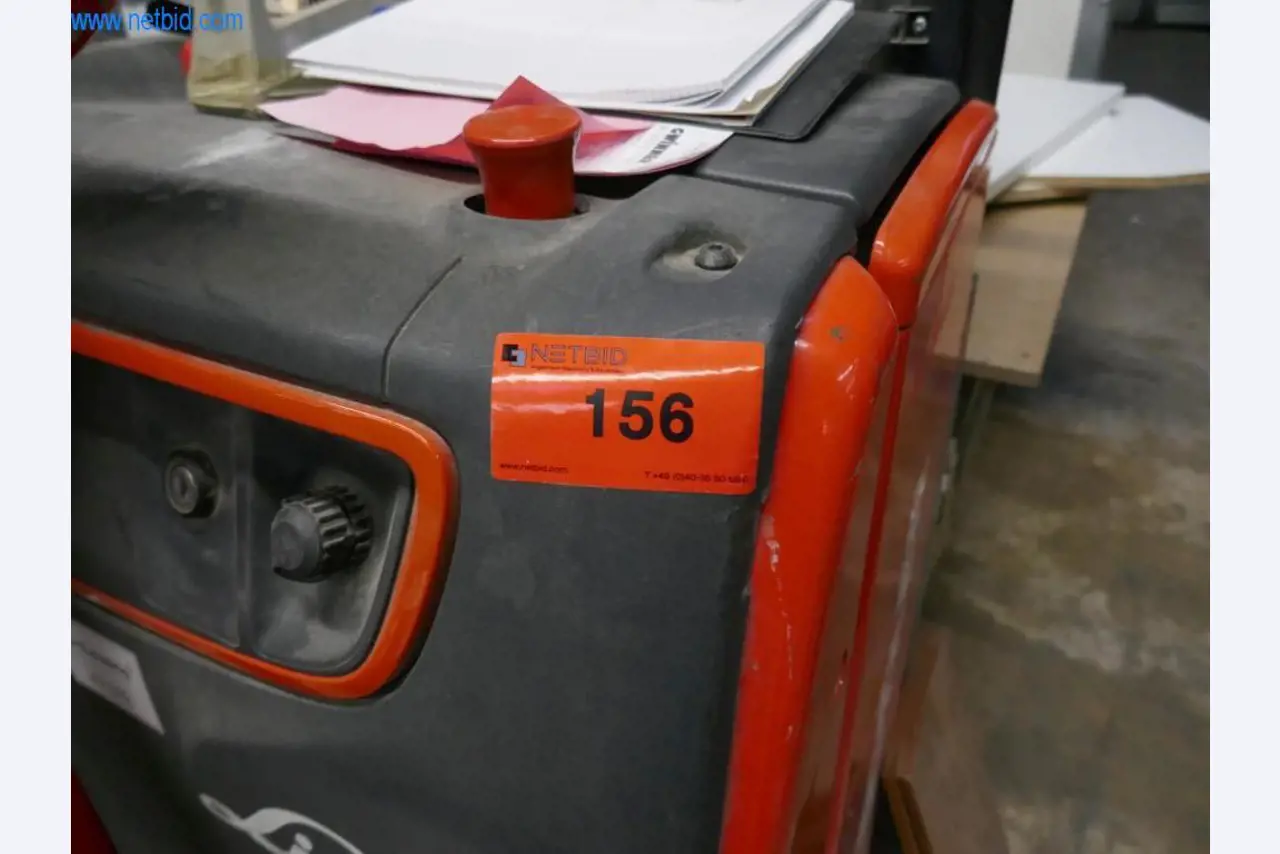 Máquinas para a produção de mobiliário para salas de estar-2