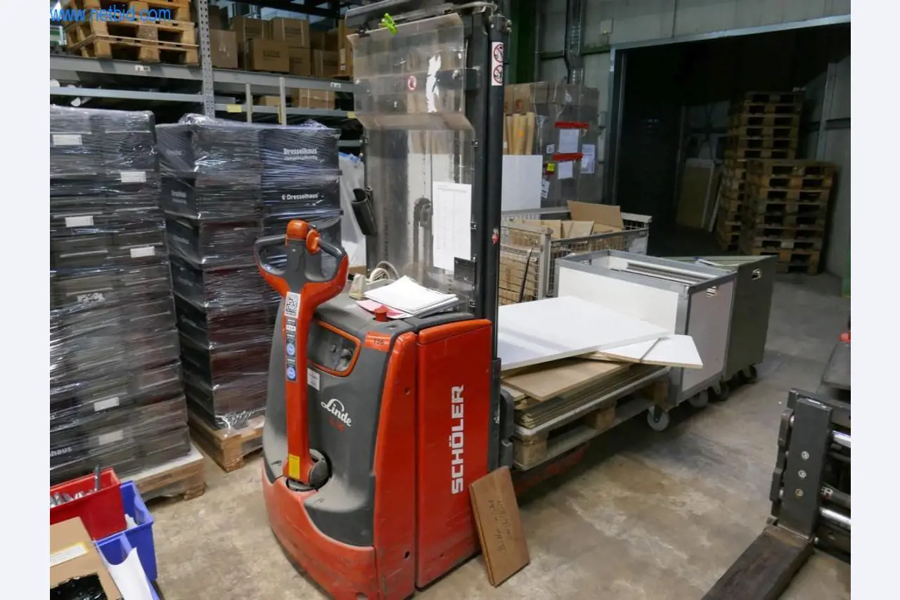 Máquinas para a produção de mobiliário para salas de estar-5