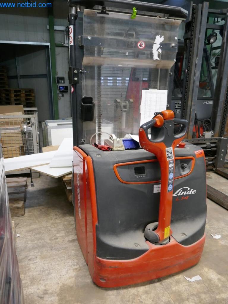 Máquinas para a produção de mobiliário para salas de estar-6