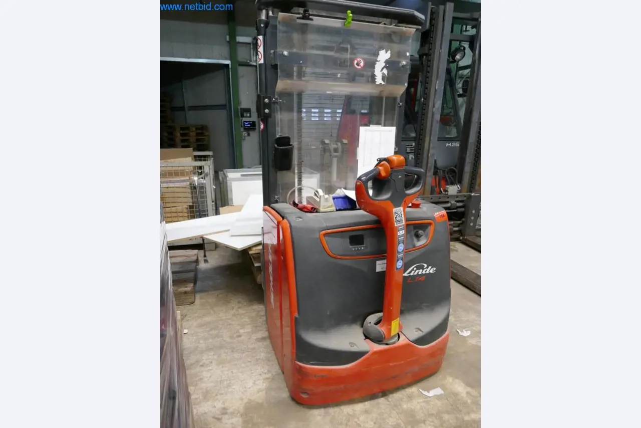 Máquinas para a produção de mobiliário para salas de estar-6