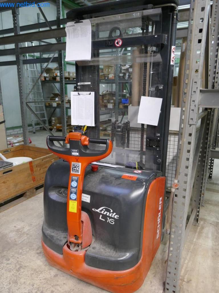 Maschinen zur Herstellung von Wohnraummöbeln-1