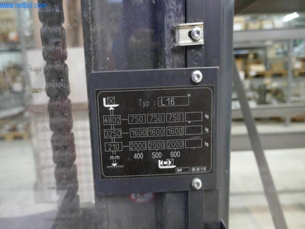 Maschinen zur Herstellung von Wohnraummöbeln-3