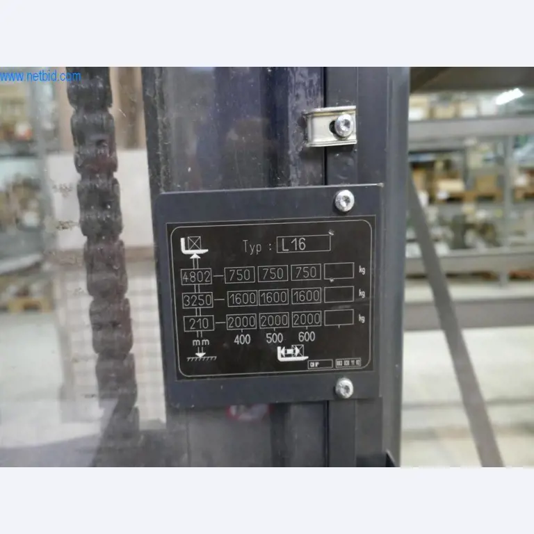 Máquinas para a produção de mobiliário para salas de estar-3