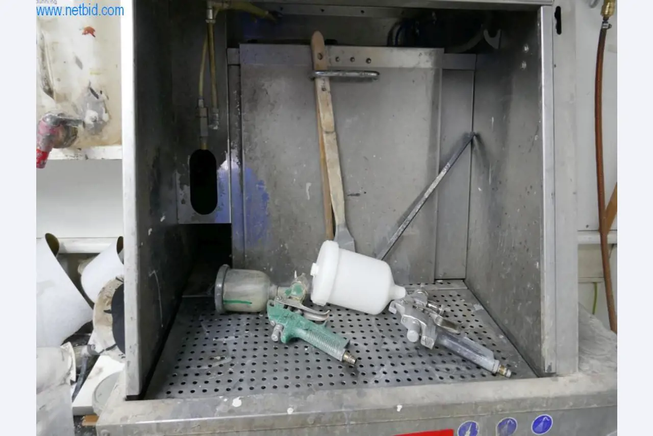 Maschinen zur Herstellung von Wohnraummöbeln-3