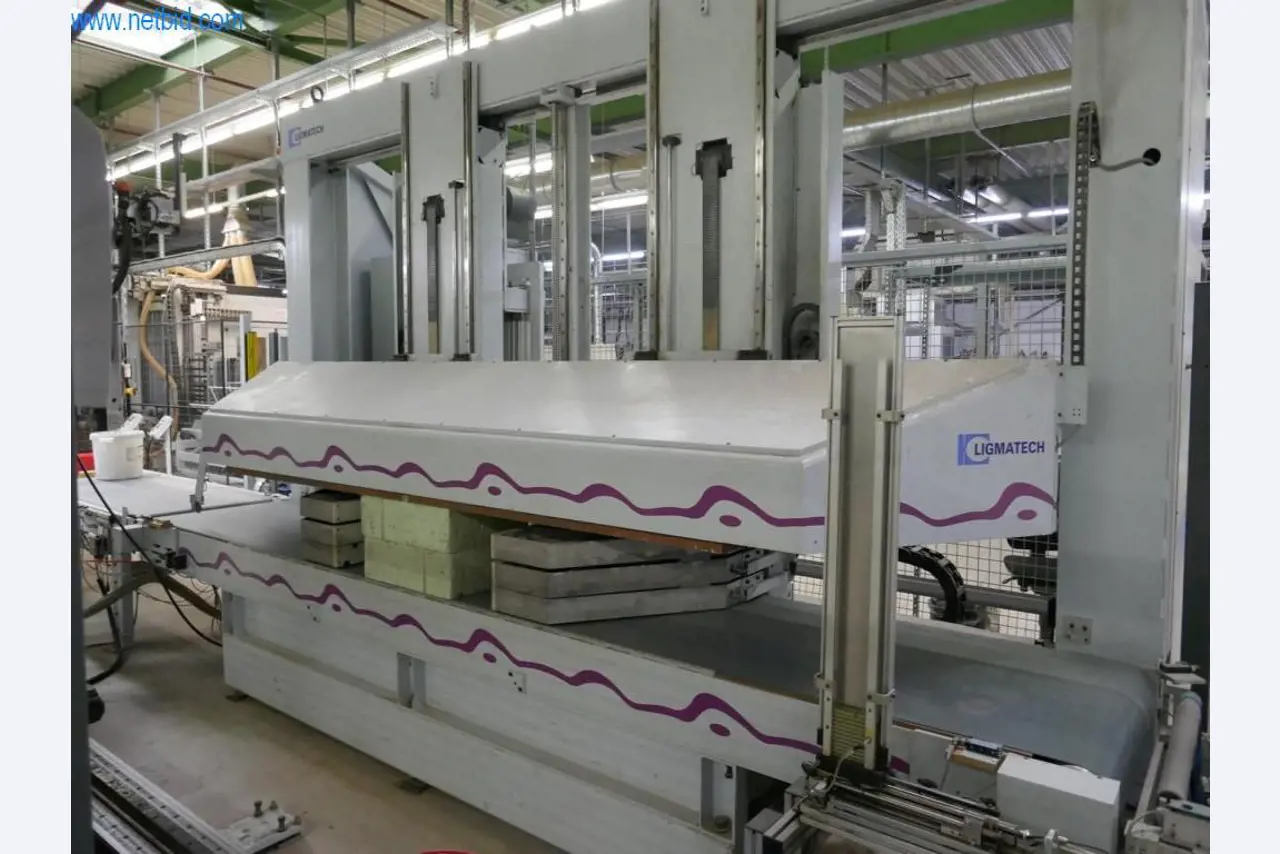 Máquinas para a produção de mobiliário para salas de estar-4