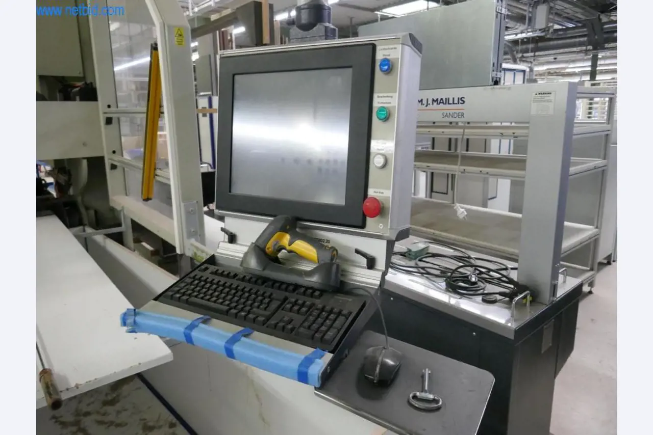 Máquinas para a produção de mobiliário para salas de estar-3