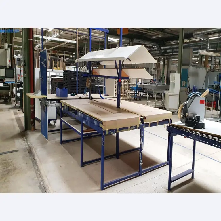 Máquinas para a produção de mobiliário para salas de estar-2