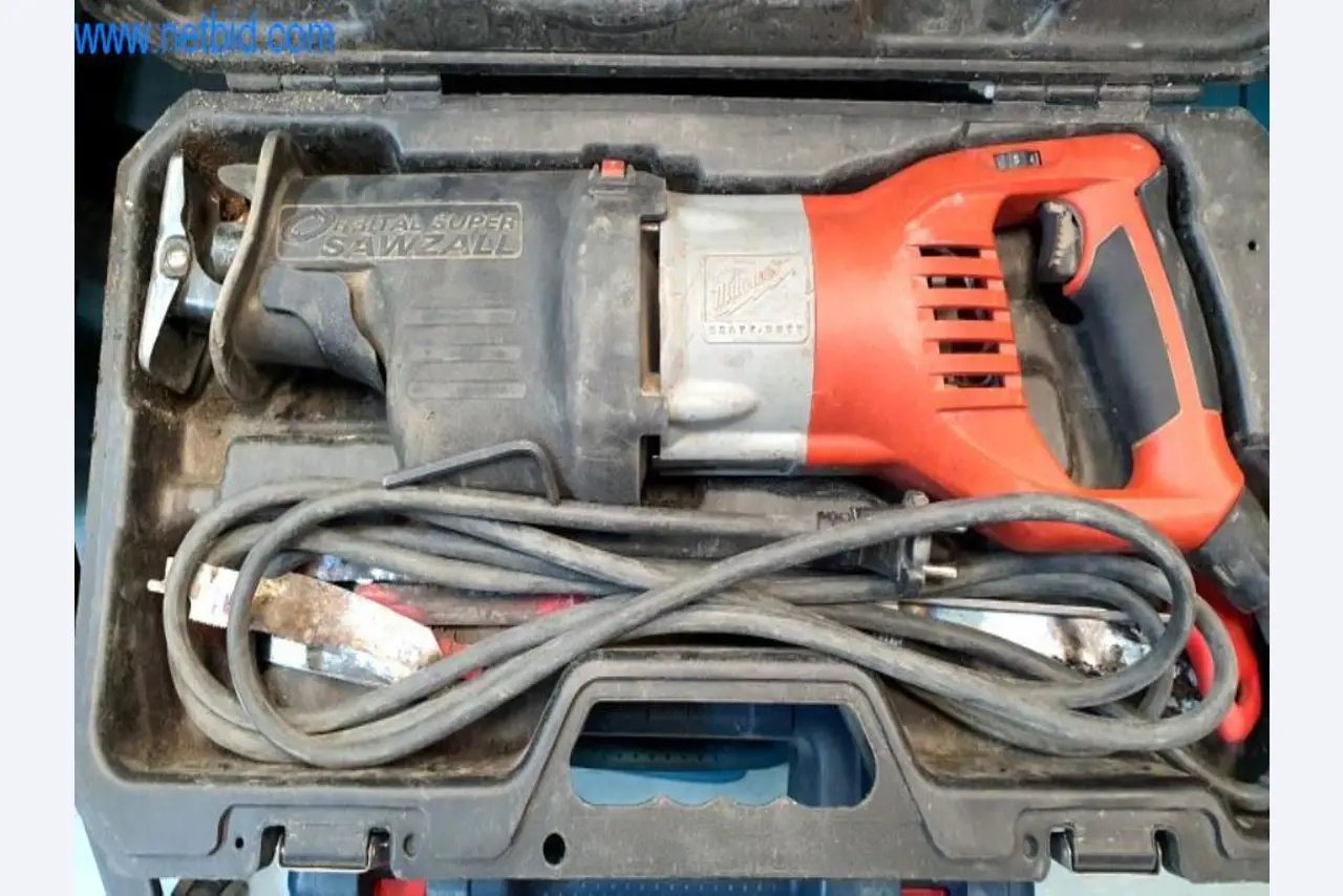 Maschinen zur Herstellung von Wohnraummöbeln-1