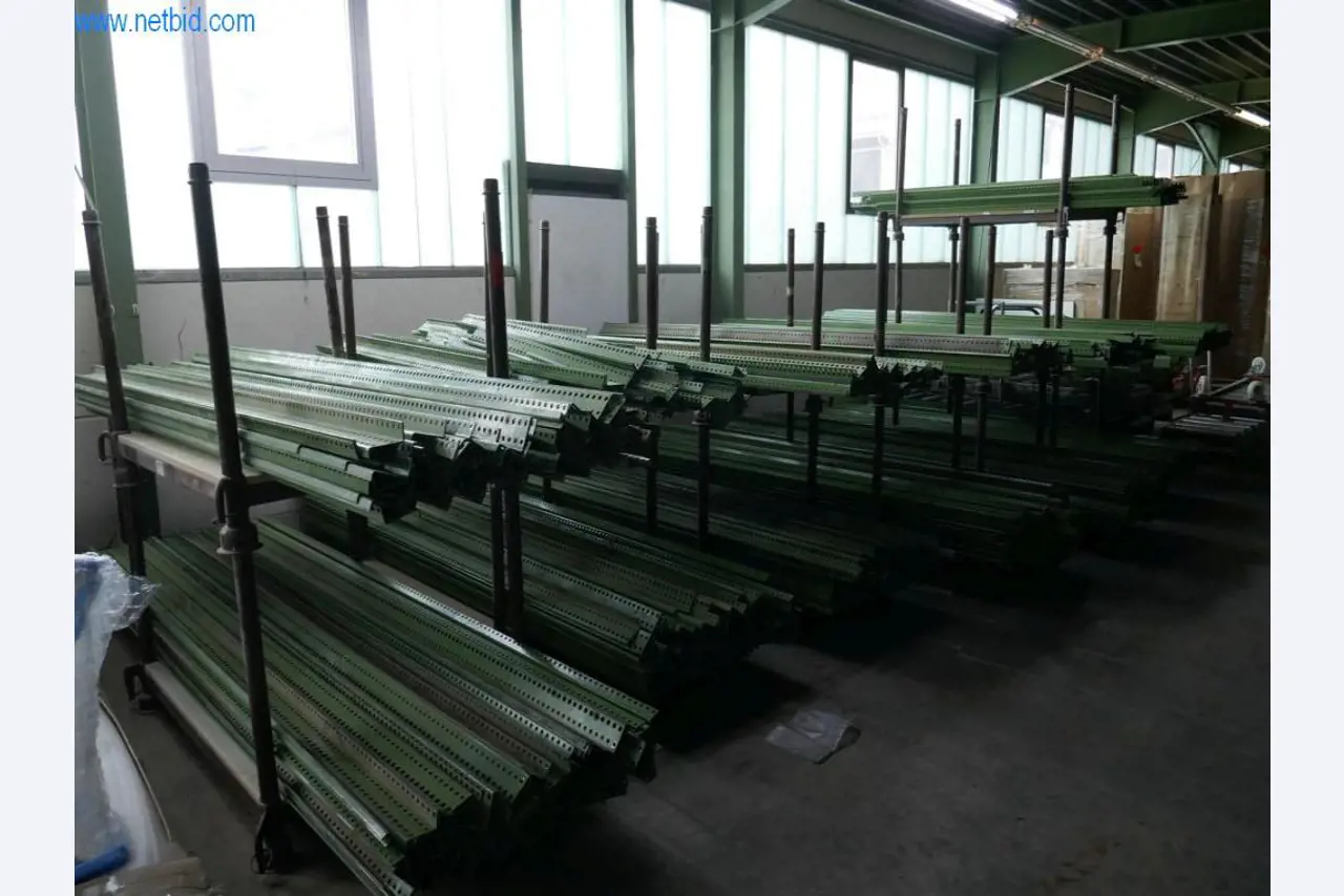 Máquinas para a produção de mobiliário para salas de estar-15