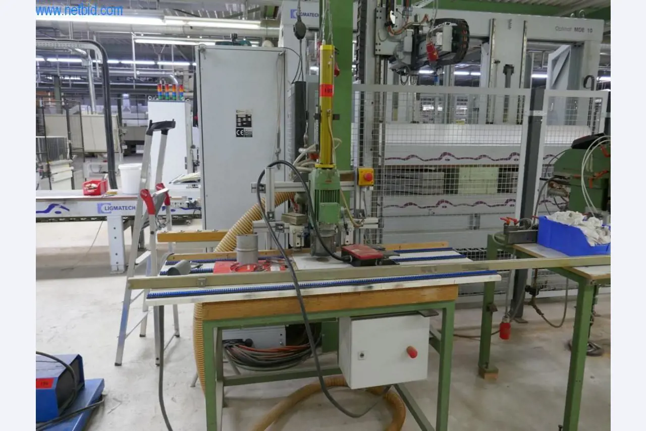 Machines voor de productie van woonkamermeubels-1