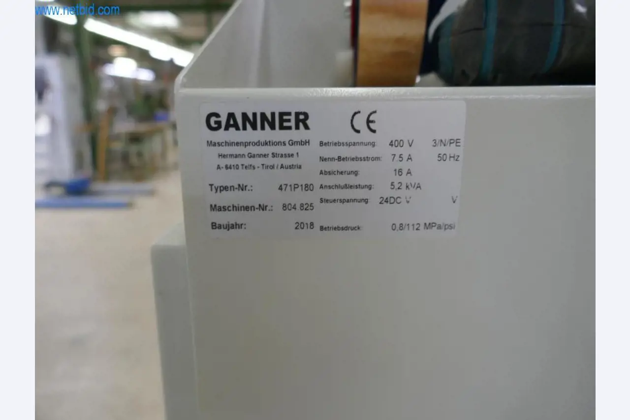 Máquinas para a produção de mobiliário para salas de estar-2